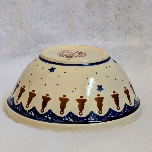 Polish Pottery Medium Bowl with Snowman Design - Picture 3 of 6